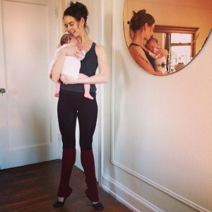 ballerine accouche et danse