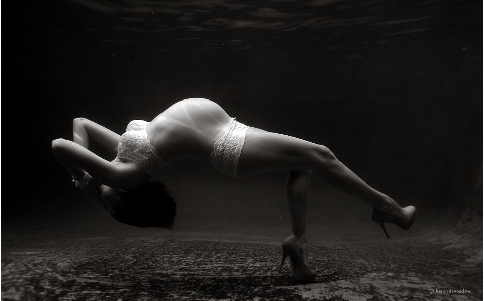 Underwater maternity Kevin Beasley 1