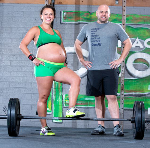 Enceinte et accro a la muscu2
