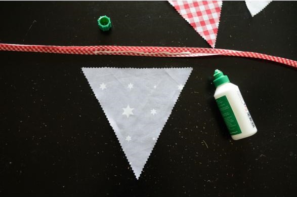 etape 6 diy guirlande fanions