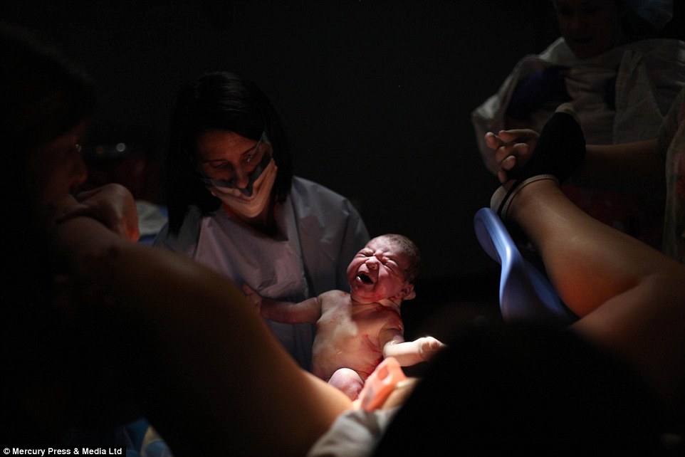 news photos en temps reel daccouchement 9