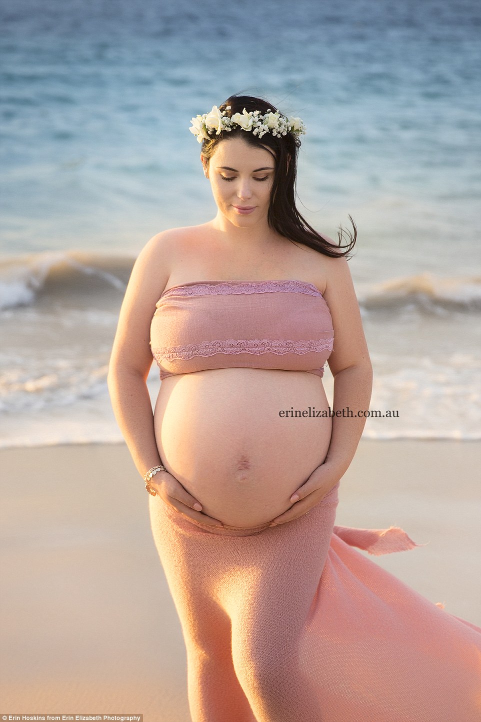 Kim-Tucci-enceinte-photos-plage-quintuple2