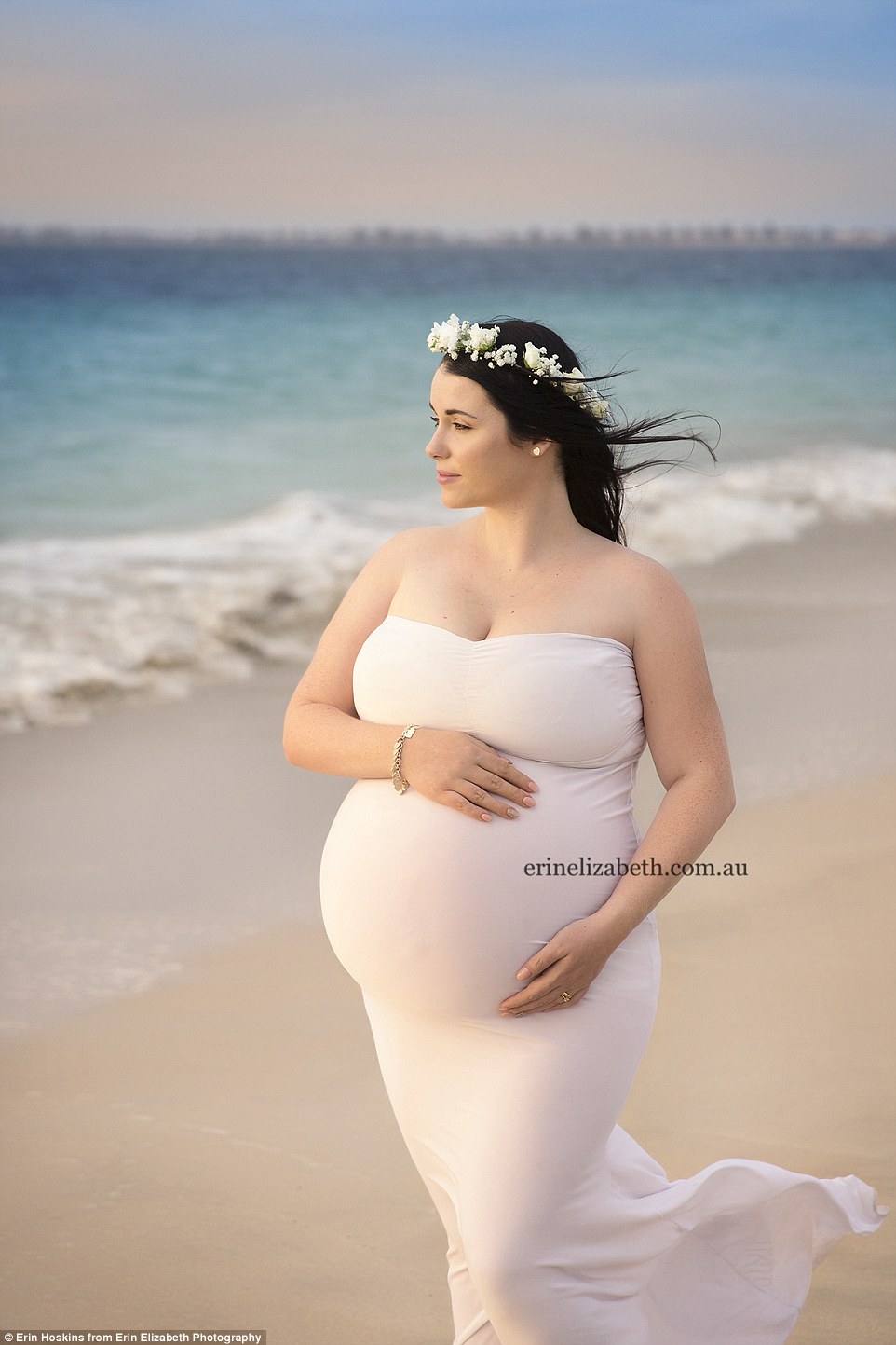 Kim-Tucci-enceinte-photos-plage-quintuple5