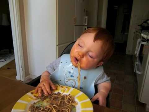 C'est dur de dormir quand on a faim.