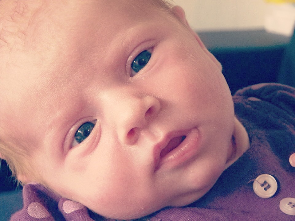 Laura, née le 12 février