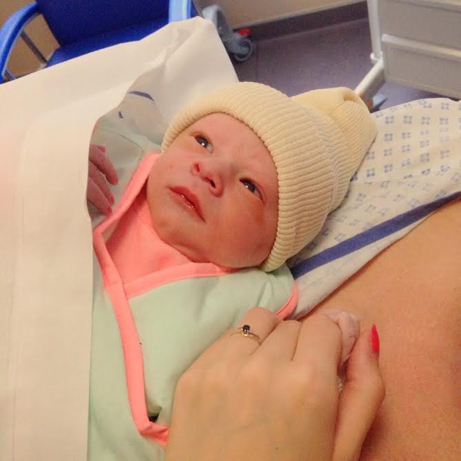 Lola, née le 11 février