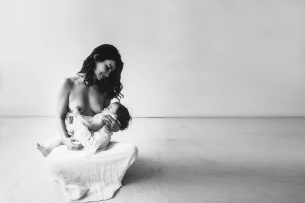 melina-nastazia-photographies-allaitement-bebe35
