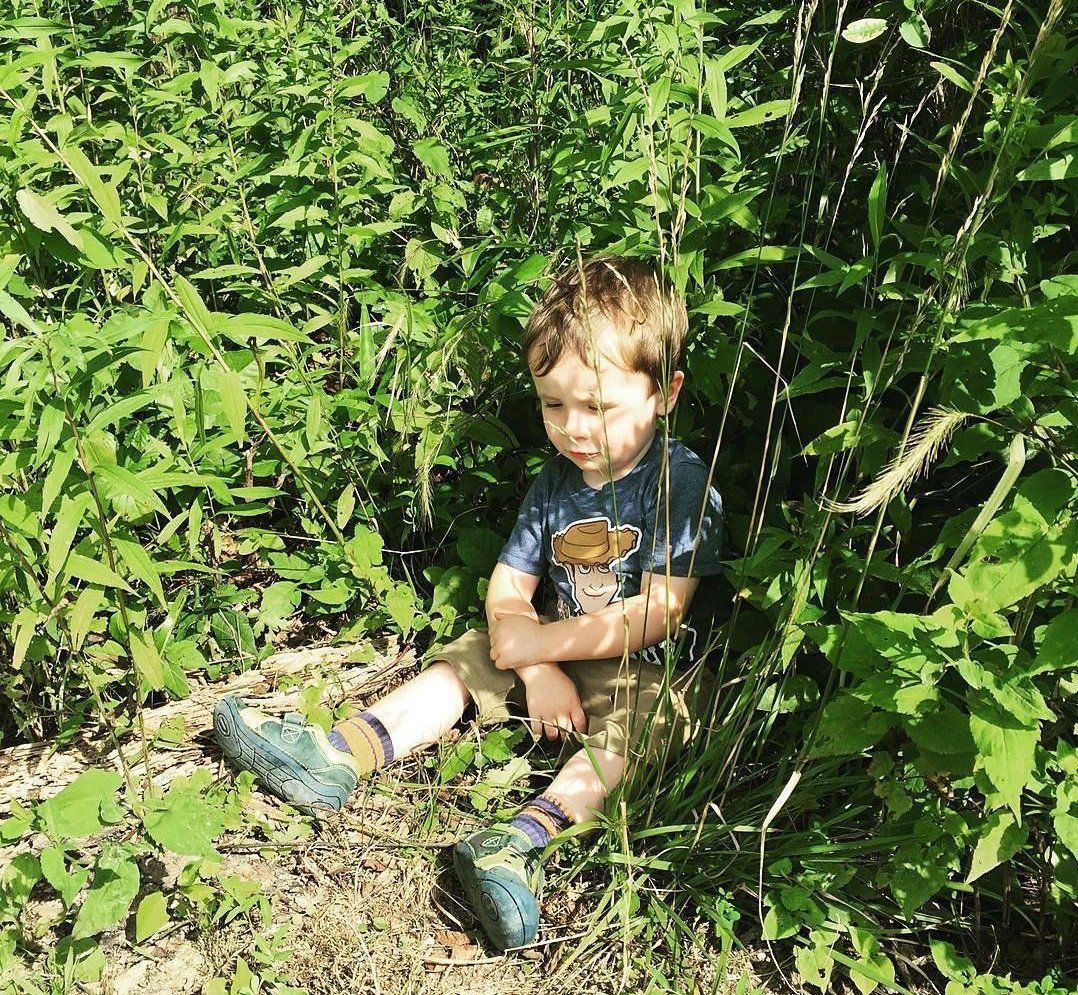 bebe qui pleure pour rien parc