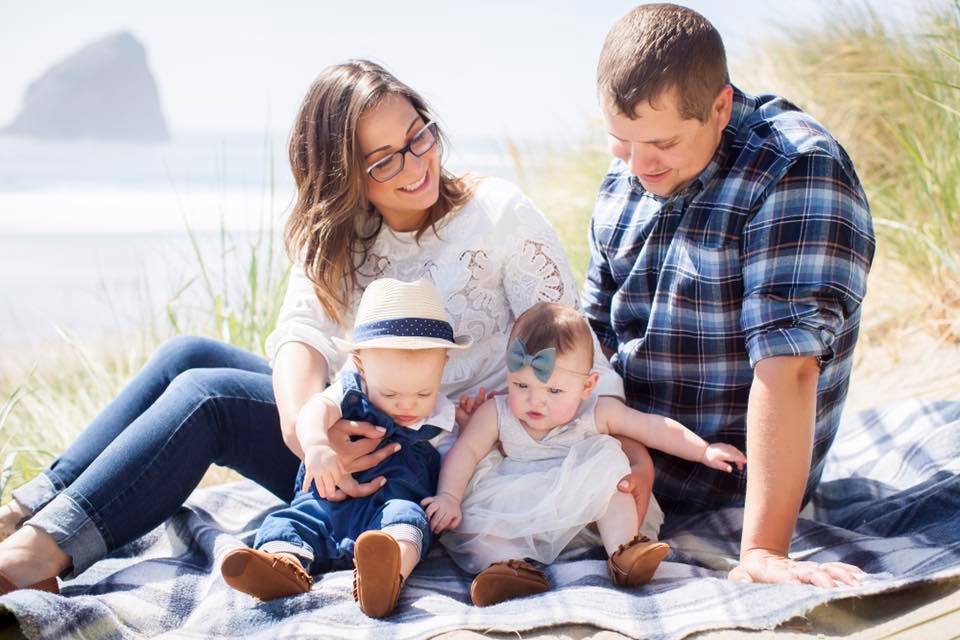 jumeaux-nes-prematures-ont-survecu-famille