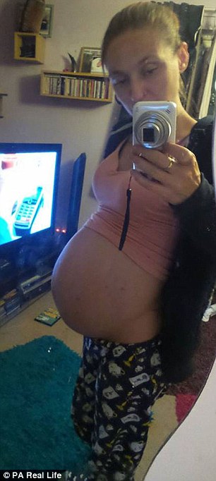 Kayleigh-Gilbert-enceinte-apres-cancer