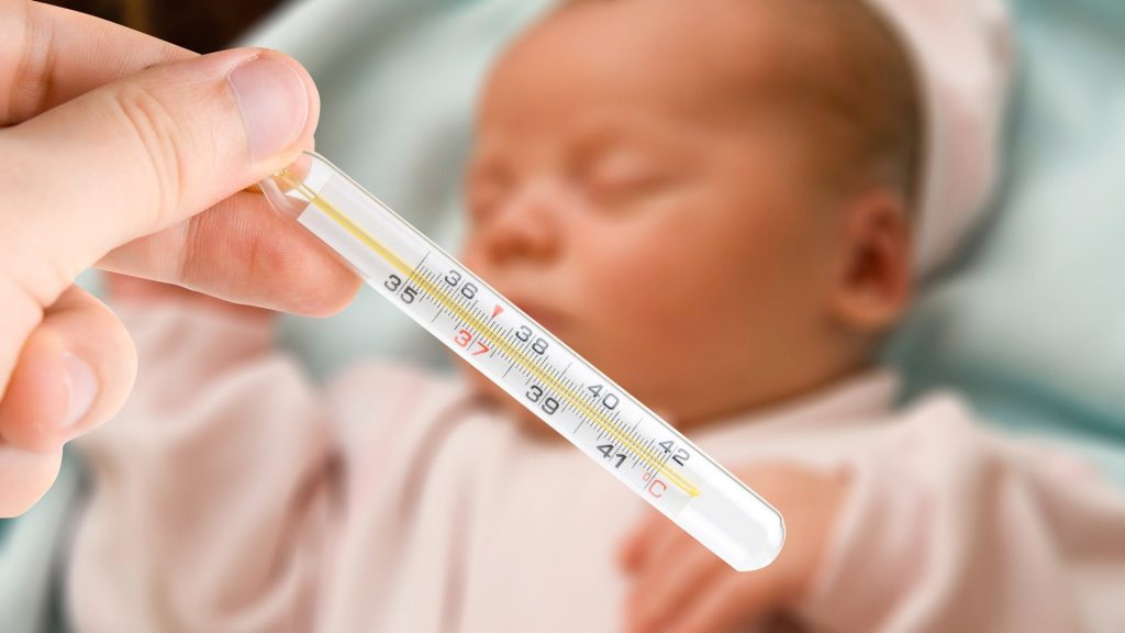 fièvre bébé-neuf mois