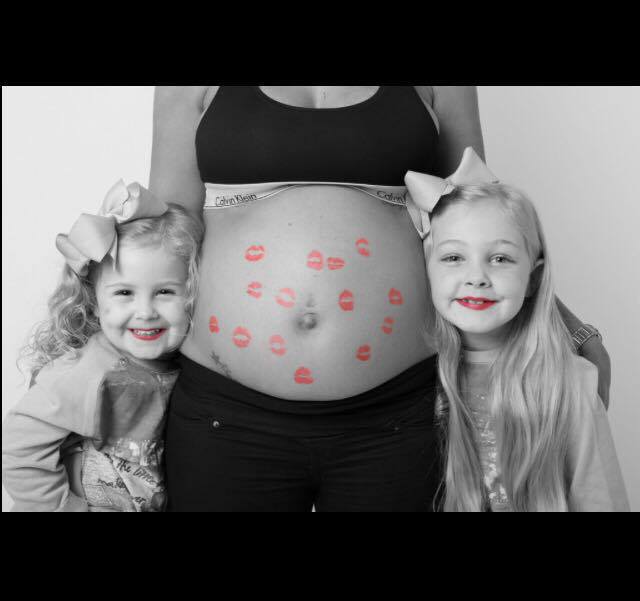 bebe-sourit-durant-echographie-aimee-fagan-grossesse-filles