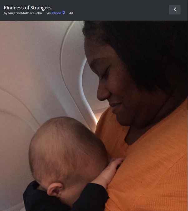 inconnue-avion-gentillesse-prend-bebe-calmer-imgur