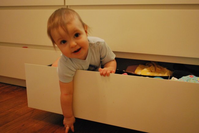 Quotidien des parents - bebe qui se cache