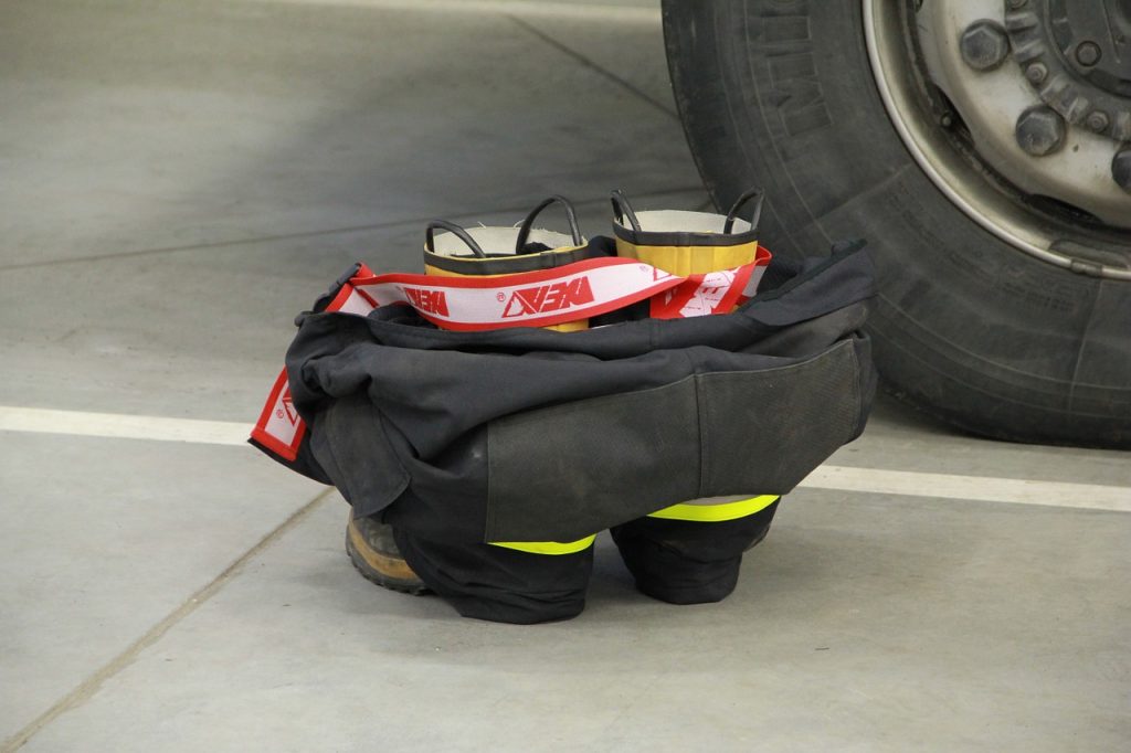 fermeture petites maternités-formation pompiers-sages-femmes- neuf mois