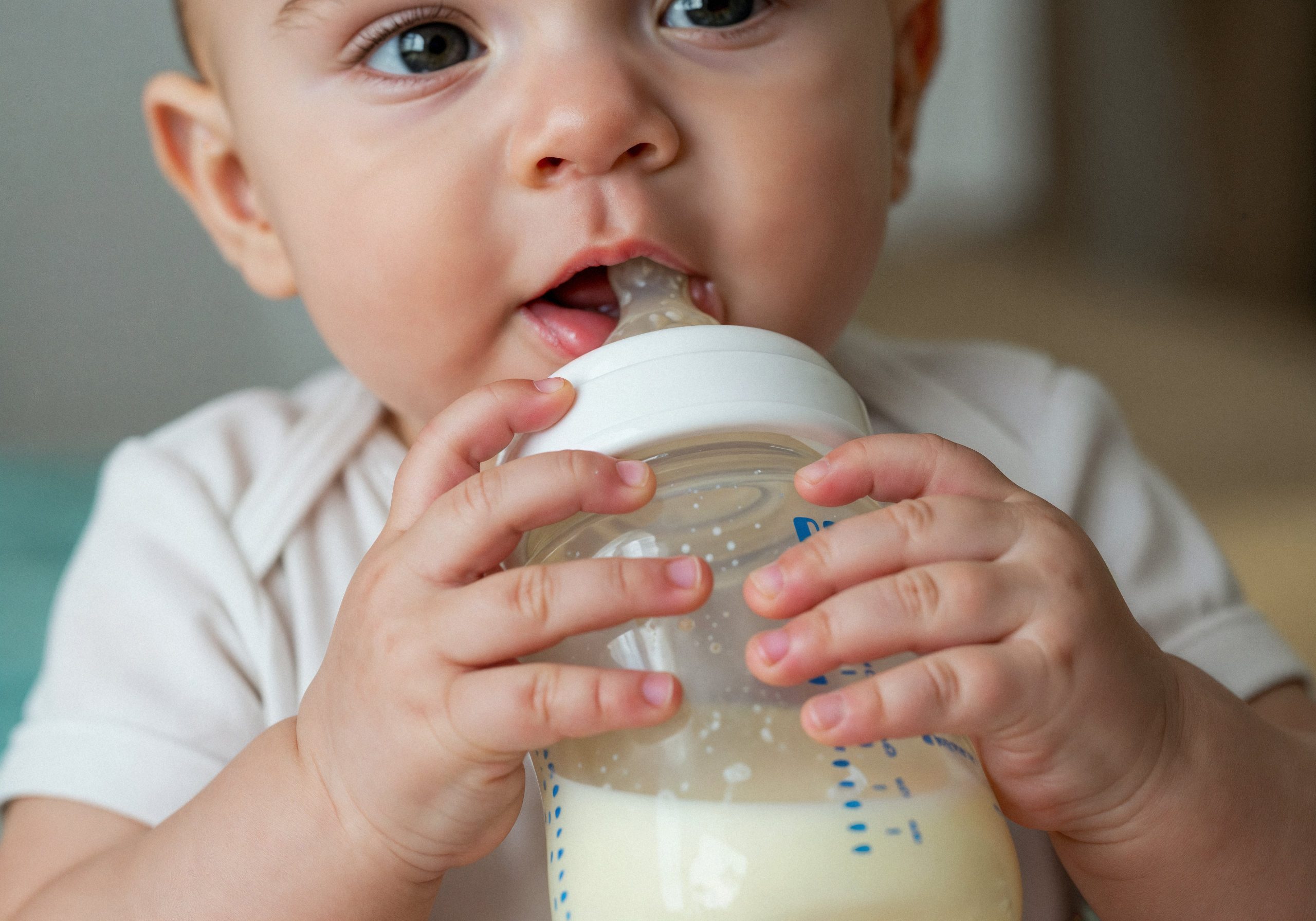 Lait 2ème âge : quand faut-il changer et comment bien le choisir ? - Neufmois.fr